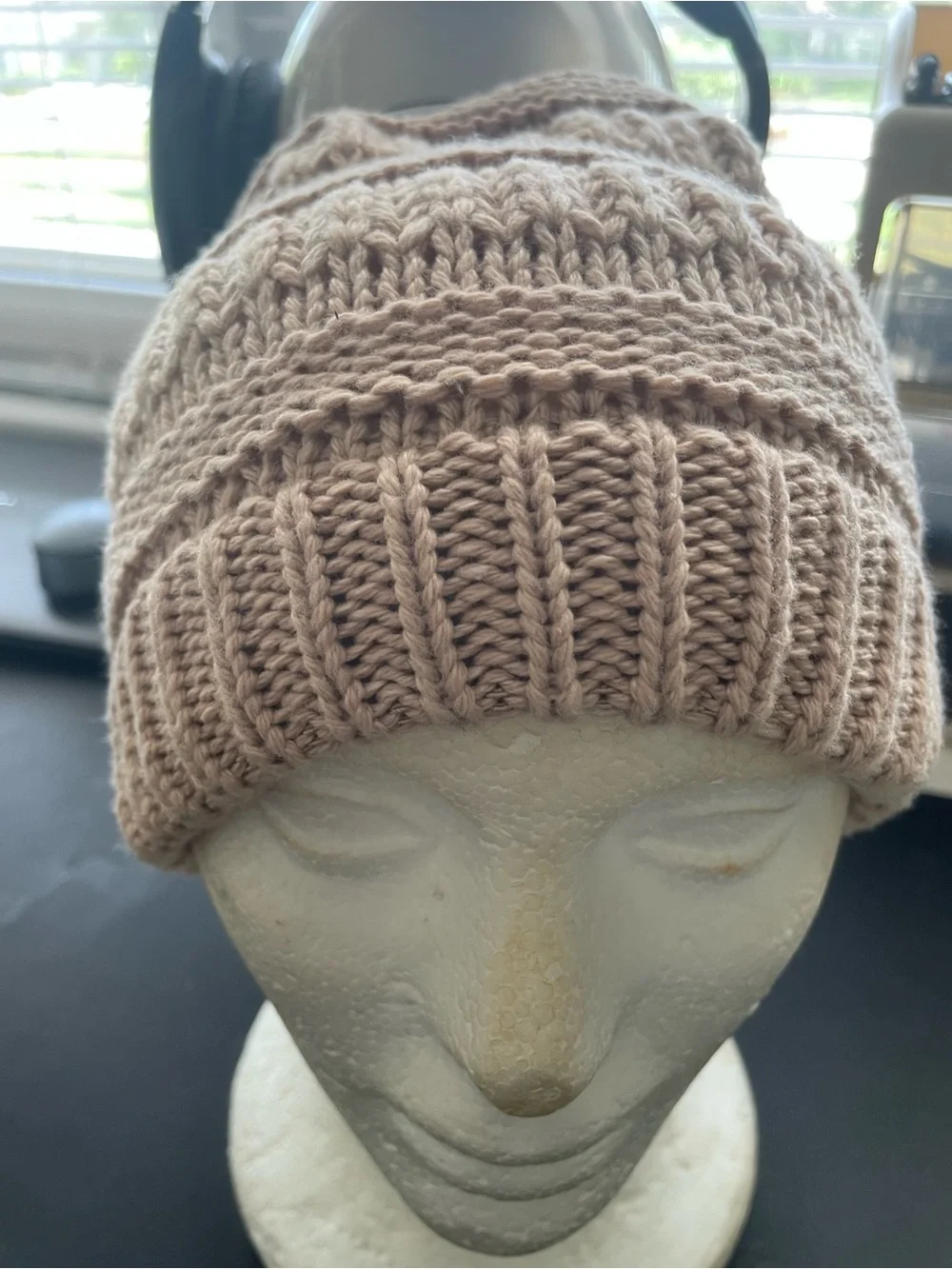 Time and Tru Women's Ribbed Knit Beanie - Taupe
